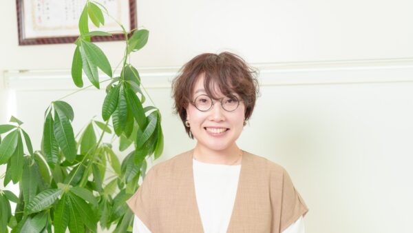 労務知識と細やかな視点が生むHRbaseらしさ。トンマナシートと「言葉の番人」の仕事術